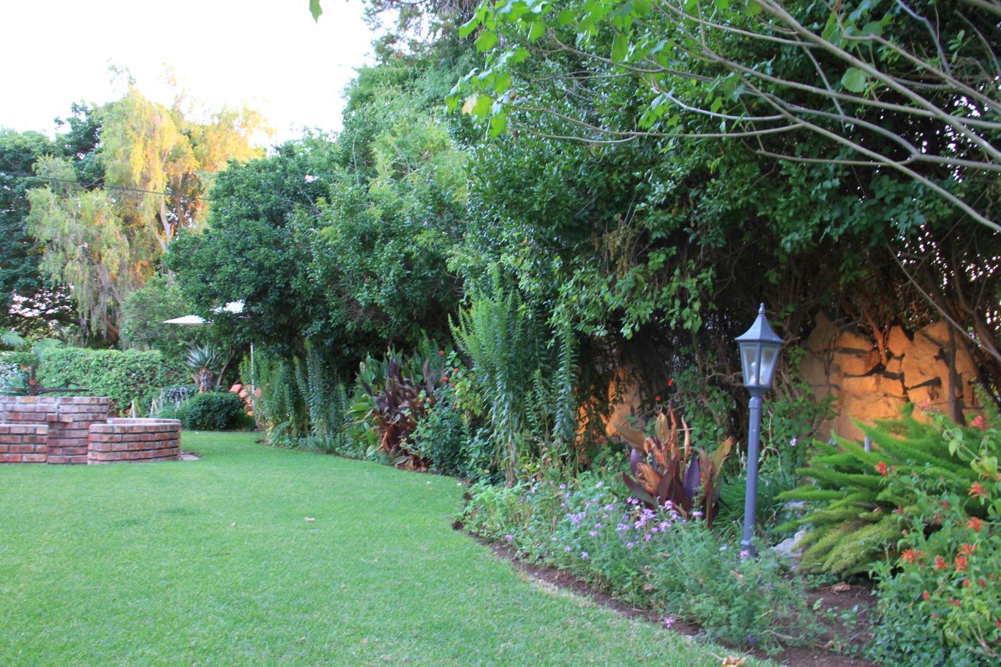 La Pension Guest House Oudtshoorn Exterior foto